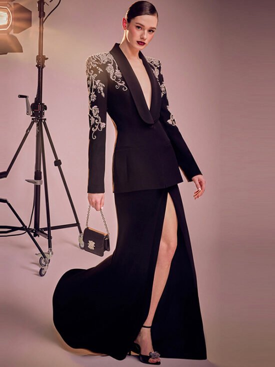 Fashionable Tailored Blazer With Rhinestone Embellishments